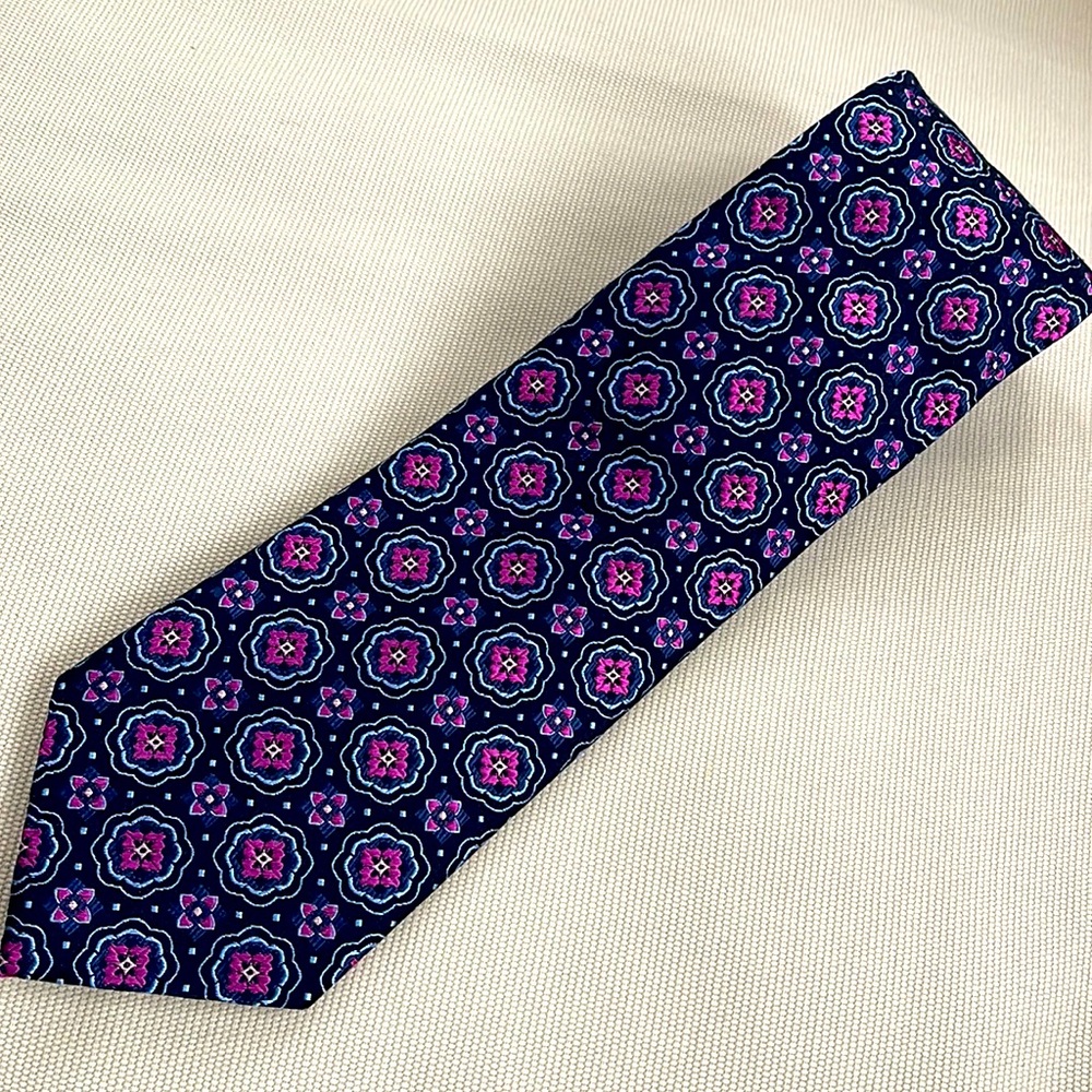 ELEGANT TIE ⭐️